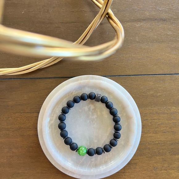 High Quality Black Onyx bracelet healing bracelet  Birth stone bracelet stretch - Picture 7 of 9